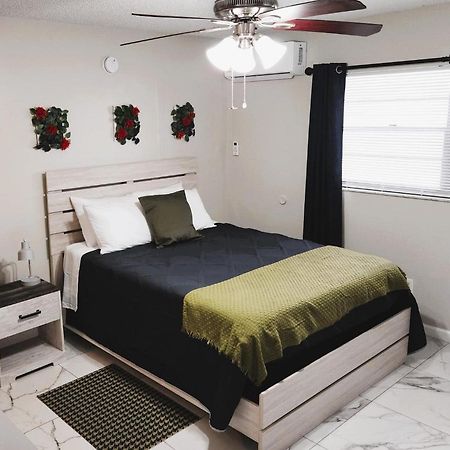 Adorable Mini Suite In Tampa Exterior foto