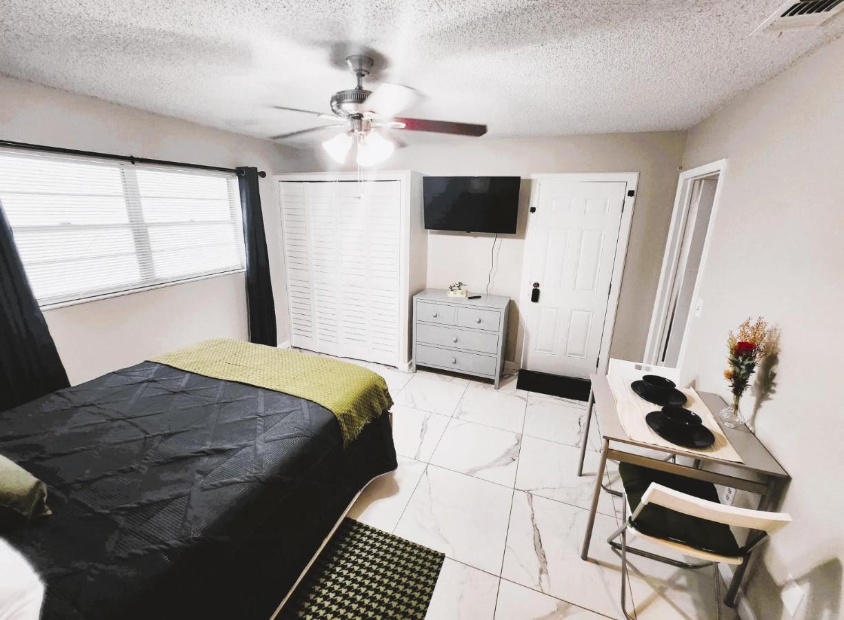 Adorable Mini Suite In Tampa Exterior foto